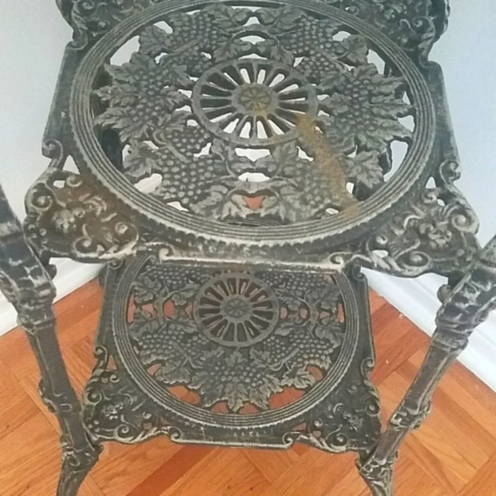 Vintage Heavy Metal Plant Stand - Picture 5 of 10